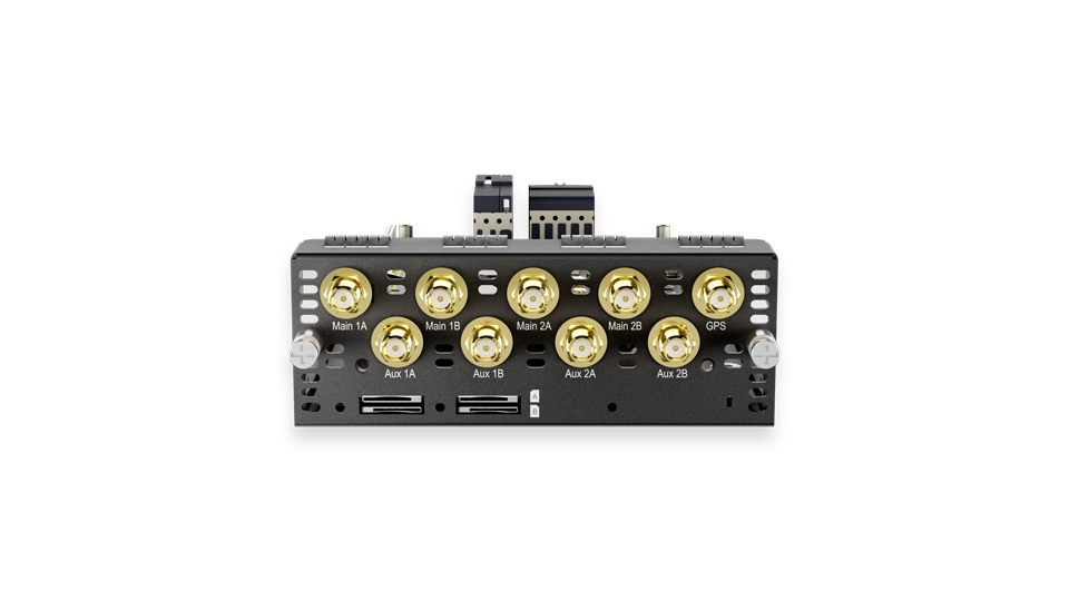 Peplink FlexModule Plus 2x LTEA Cat-20, hero shot