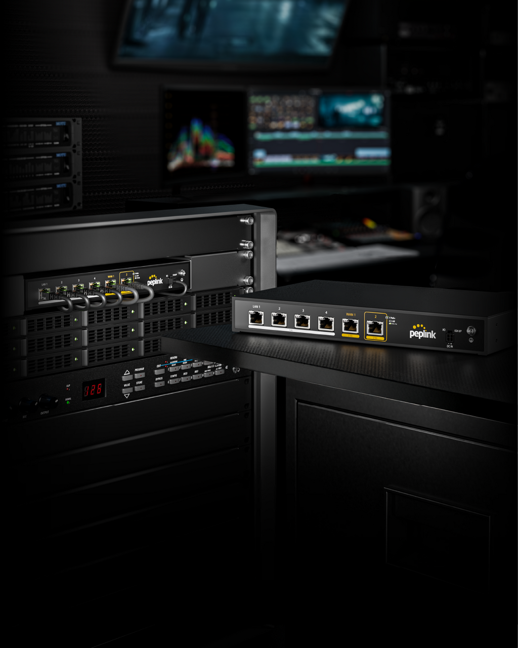 Peplink Balance 310 Multi-Gigabit Branch Router, dark hero